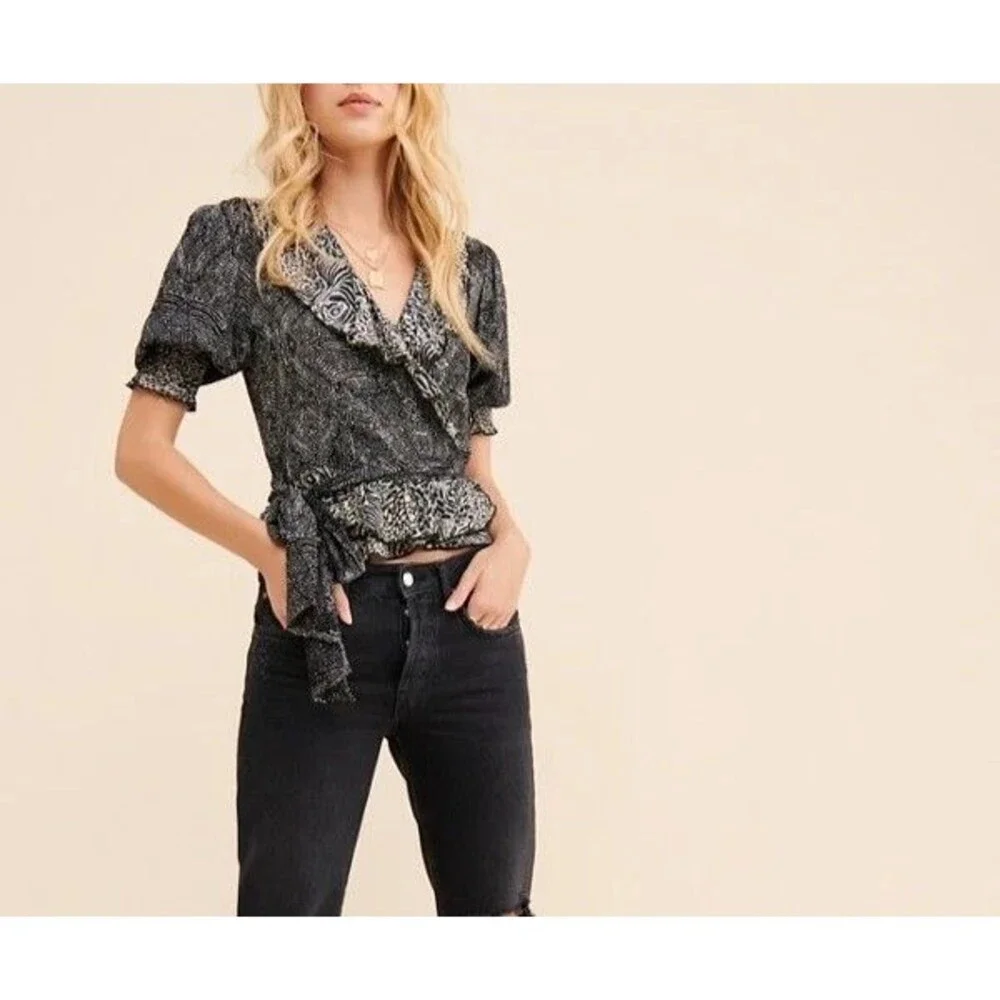 Free People Nully Olivia Wrap Top Blouse Short-Sleeves Black Printed S 287036 - Picture 2 of 9
